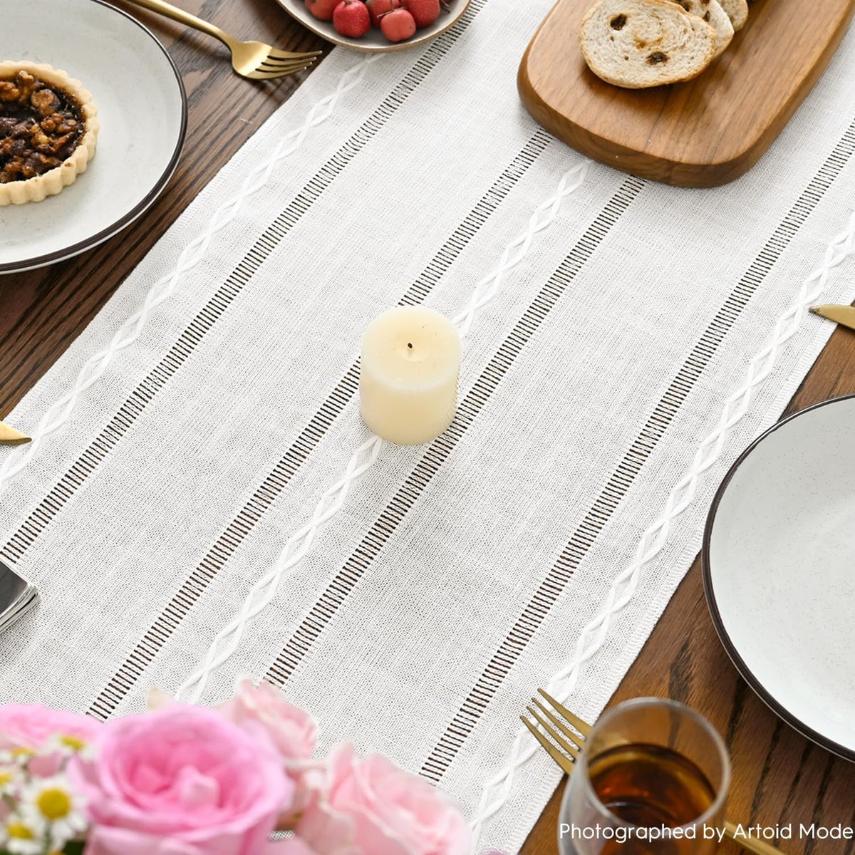 Artoid Mode Rustic Cotton Linen Table Runner, Seasonal Embroidered Hollow Kitchen Dining Table