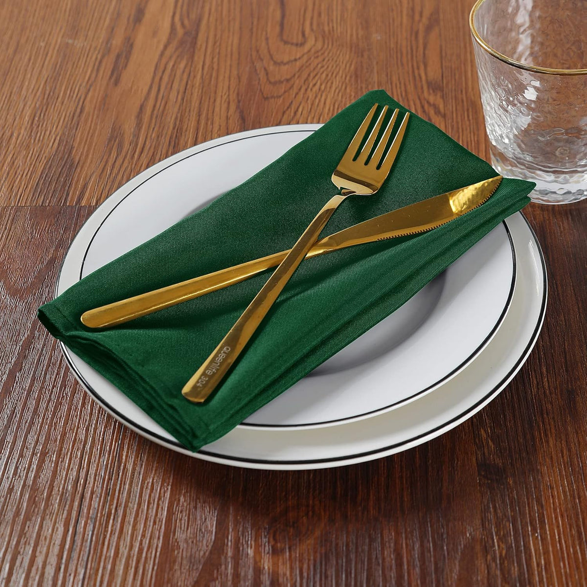 Cloth Napkins 17x17 inch Washable Polyester Dinner Napkins Soft Table Napkins for Wedding Party