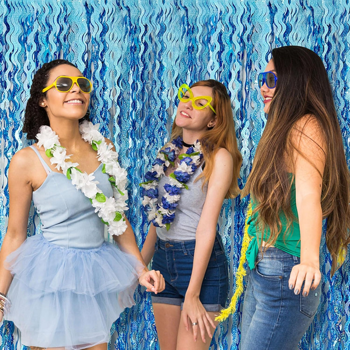 Tinsel Foil Fringe Curtains Wavy Backdrop for Parties Sparkle Metallic Wavy Foil Fringe Backdrop