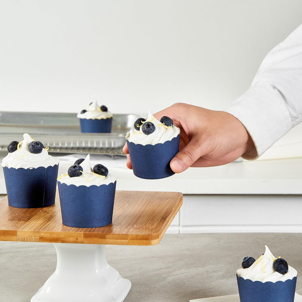 Panificio 3 Ounce Cupcake Wrappers, 200 Scalloped Baking Cups - Oven-Ready, Greaseproof, Midnight