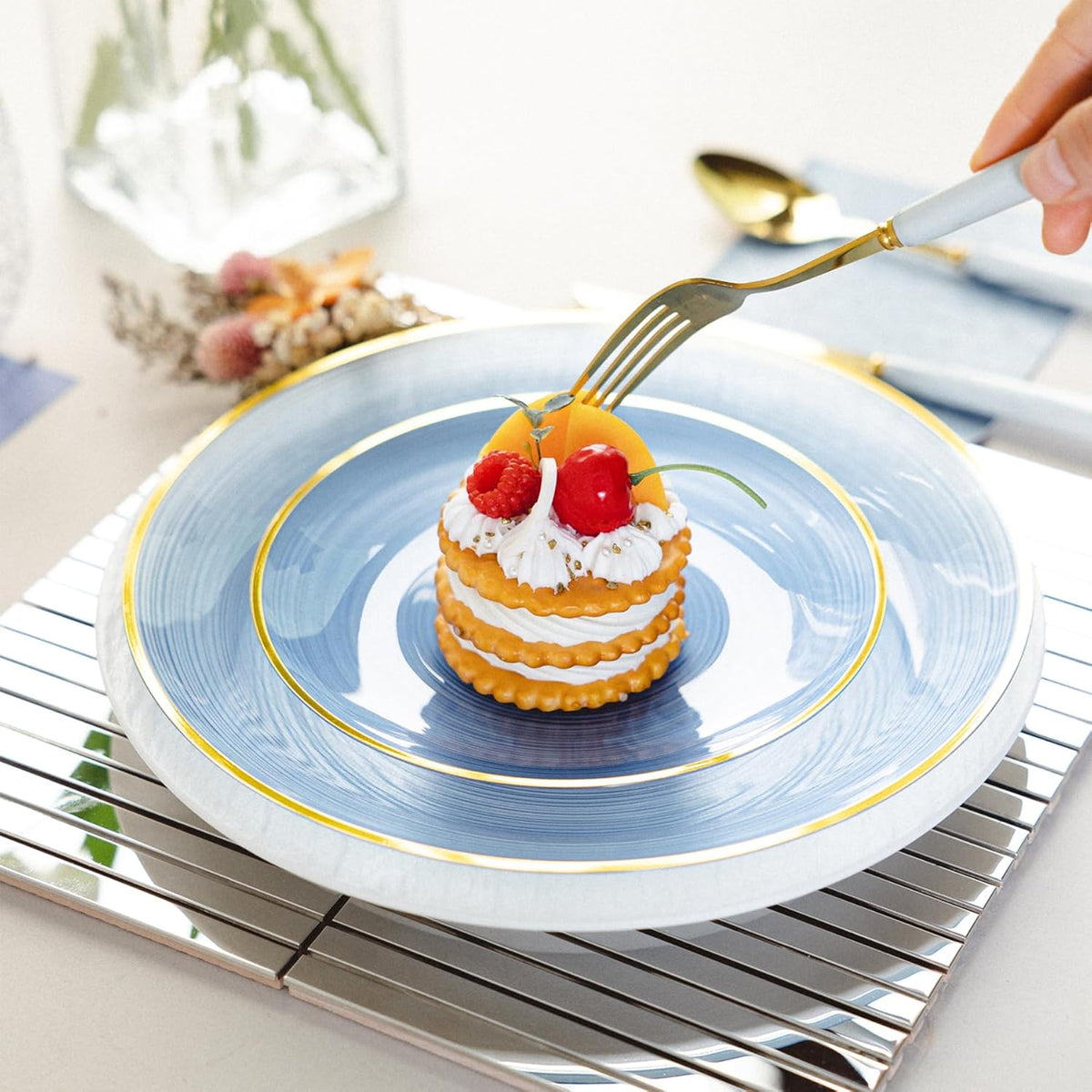 100PCS Transparent Blue Gold Plastic Plates, 7 Inch Heavy Duty Disposable Dessert Plate with Gold