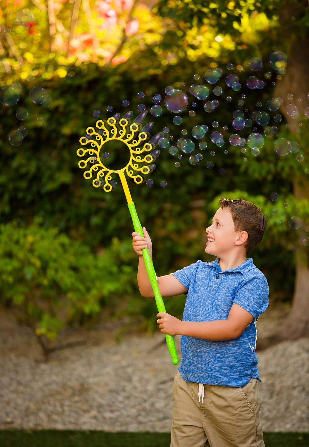 Gazillion Mega-Zillion Wand, 33 Mini Wands, 3ft. Handle & 2 Bottles of Solution - Create Zillions