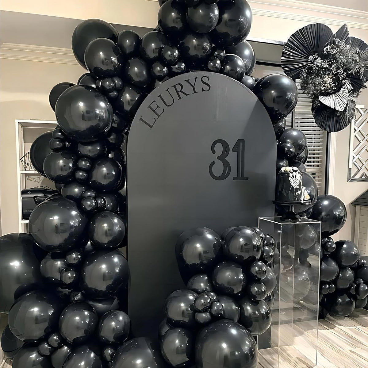 100pcs Black Balloons, Helium Quality 12 inch Black Party Balloons for Birthday, Halloween
