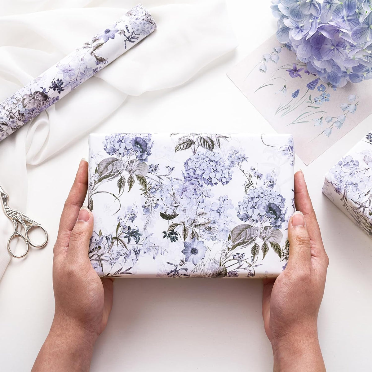 RUSPEPA Floral Wrapping Paper Roll for Women Girls, Mini Roll, Elegant Hydrangea Flower Design Gift