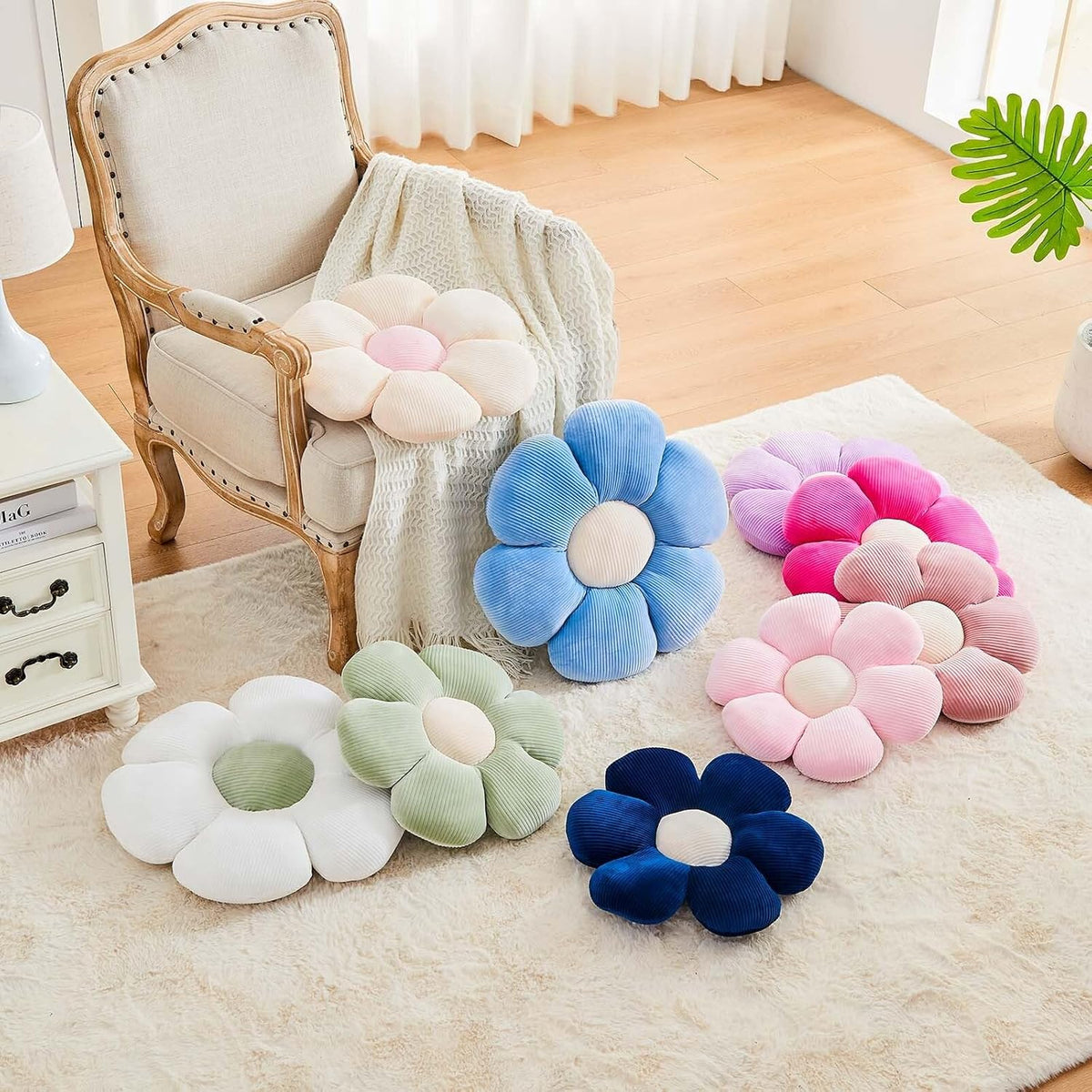 White Flower Pillow, 19.6" Cute Flower Shaped Floor Pillow, Aesthetic Floral Plush Daisy Decorative