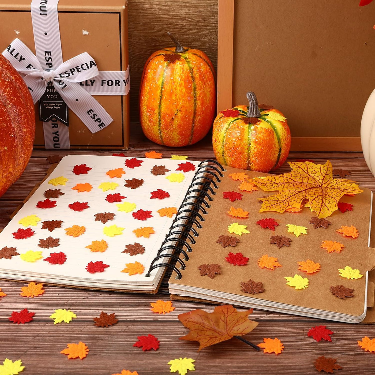 MARFOREVER Fall Felt Maple Leaf Confetti, 500Pcs Thanksgiving Leaves Confetti Decorations Mixed