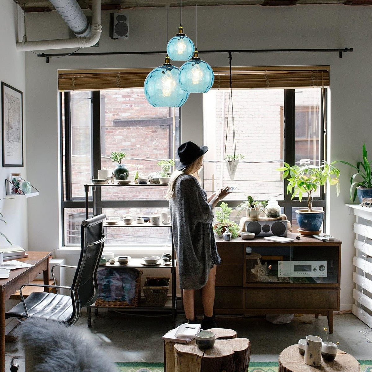 Pendant Light Shade Industrial Hanging Lights Fixtures Ceiling Outdoor Pendant Lighting for Kitchen