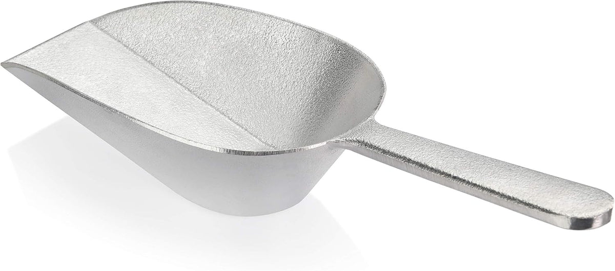 New Star Foodservice 34707 One-Piece Cast Aluminum Flat Bottom Bar Ice Flour Utility Scoop