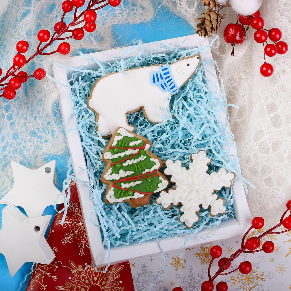 1 LB Light Blue Crinkle Cut Paper Shred Filler Great for Gift Wrapping, Light Blue Basket Fillers