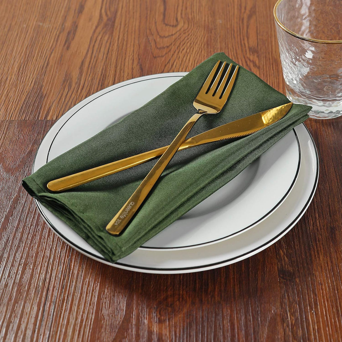 Cloth Napkins 20x20 inch Washable Polyester Dinner Napkins Soft Table Napkins for Wedding Party