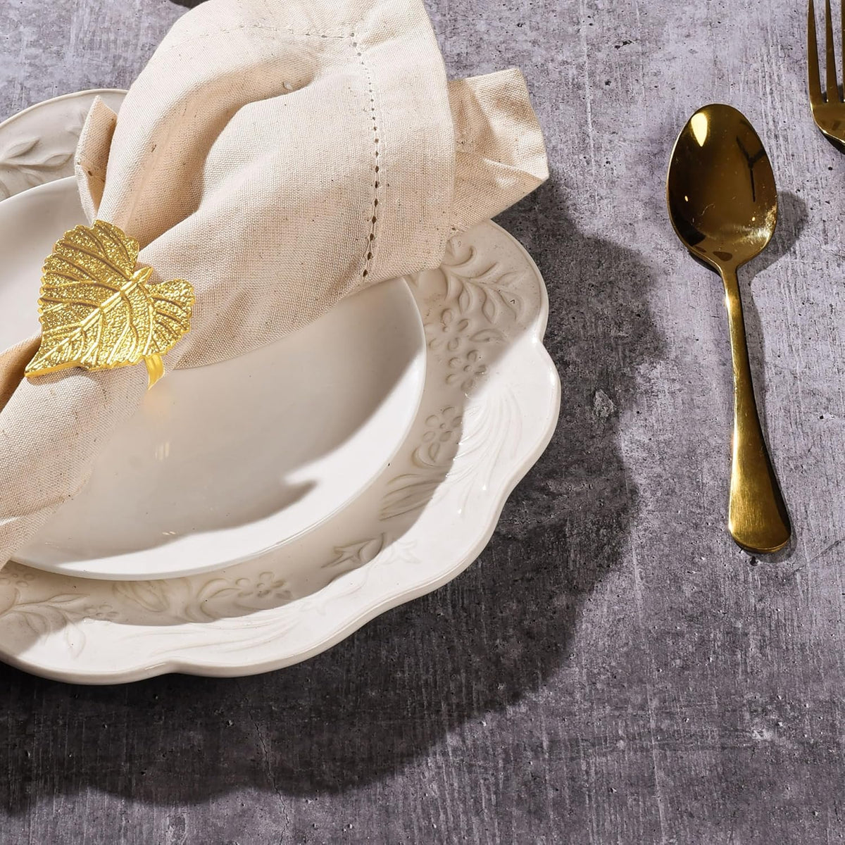 Elegant Handcrafted Leaf Napkin Rings - Set of 12 Premium Aluminum Holders for Dinner Parties
