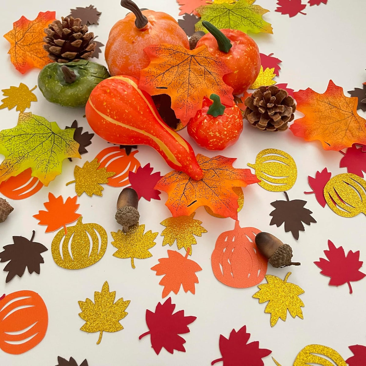 200 Pcs Fall Confetti Glitter Fall Maple Leaf Shape Autumn Thanksgiving Table Scatters Confetti for