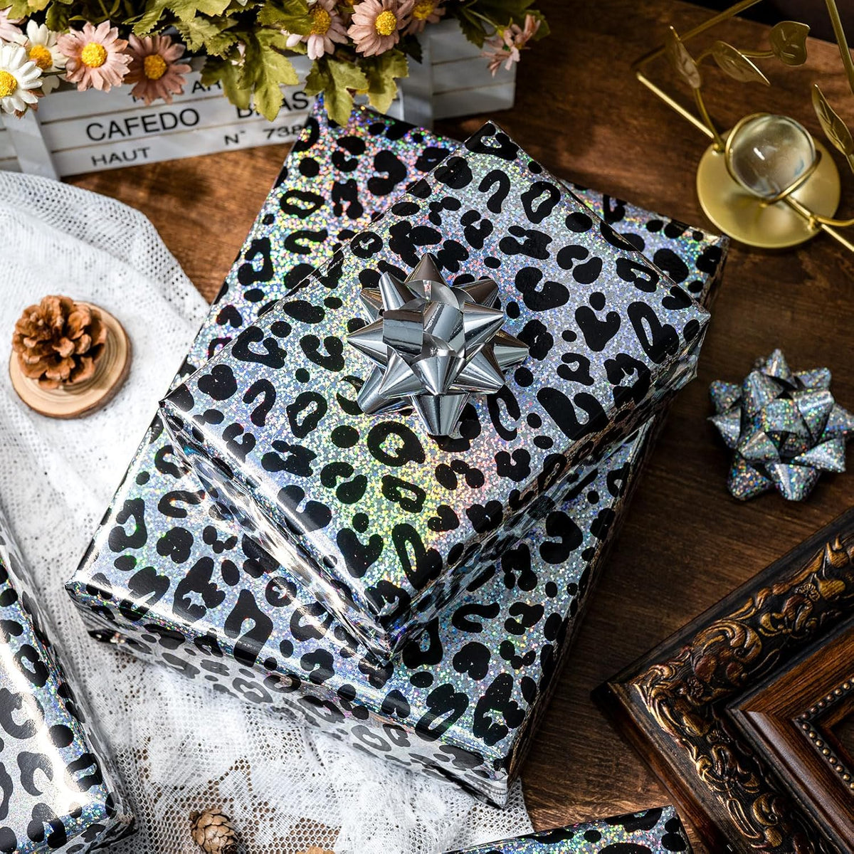 Yarcony Leopard Wrapping Paper Roll, Bold Animals Prints Wrapping Paper, Glitter Black White