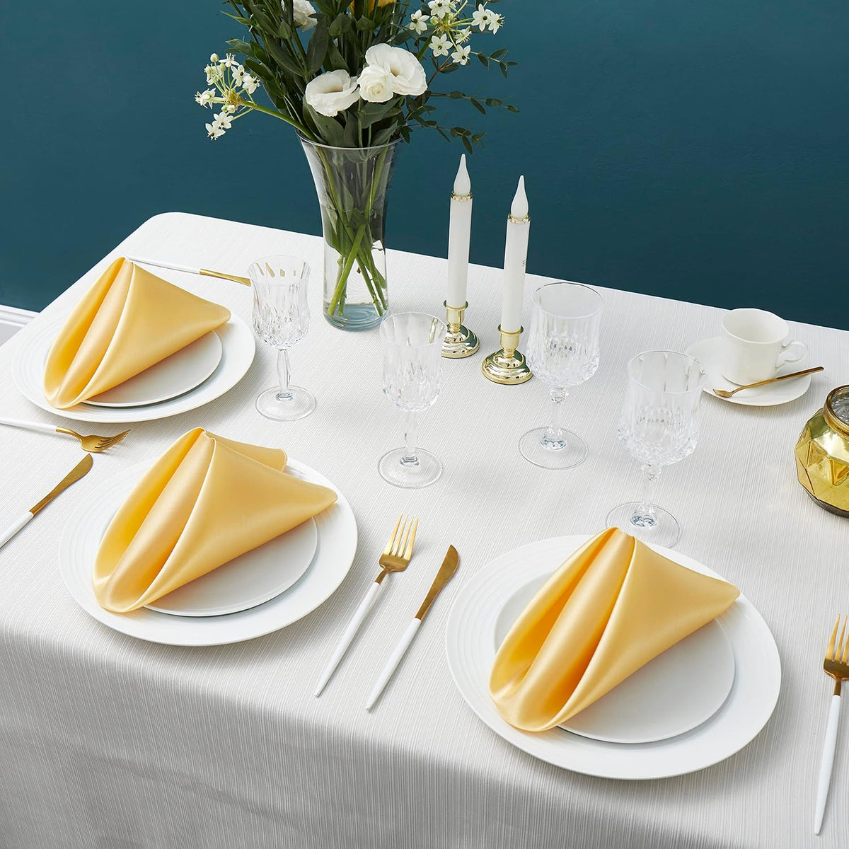 100 Pack Square Satin Dinner Napkins, 20x20 Inches Silky Soft Smooth Table Cloth Napkins for