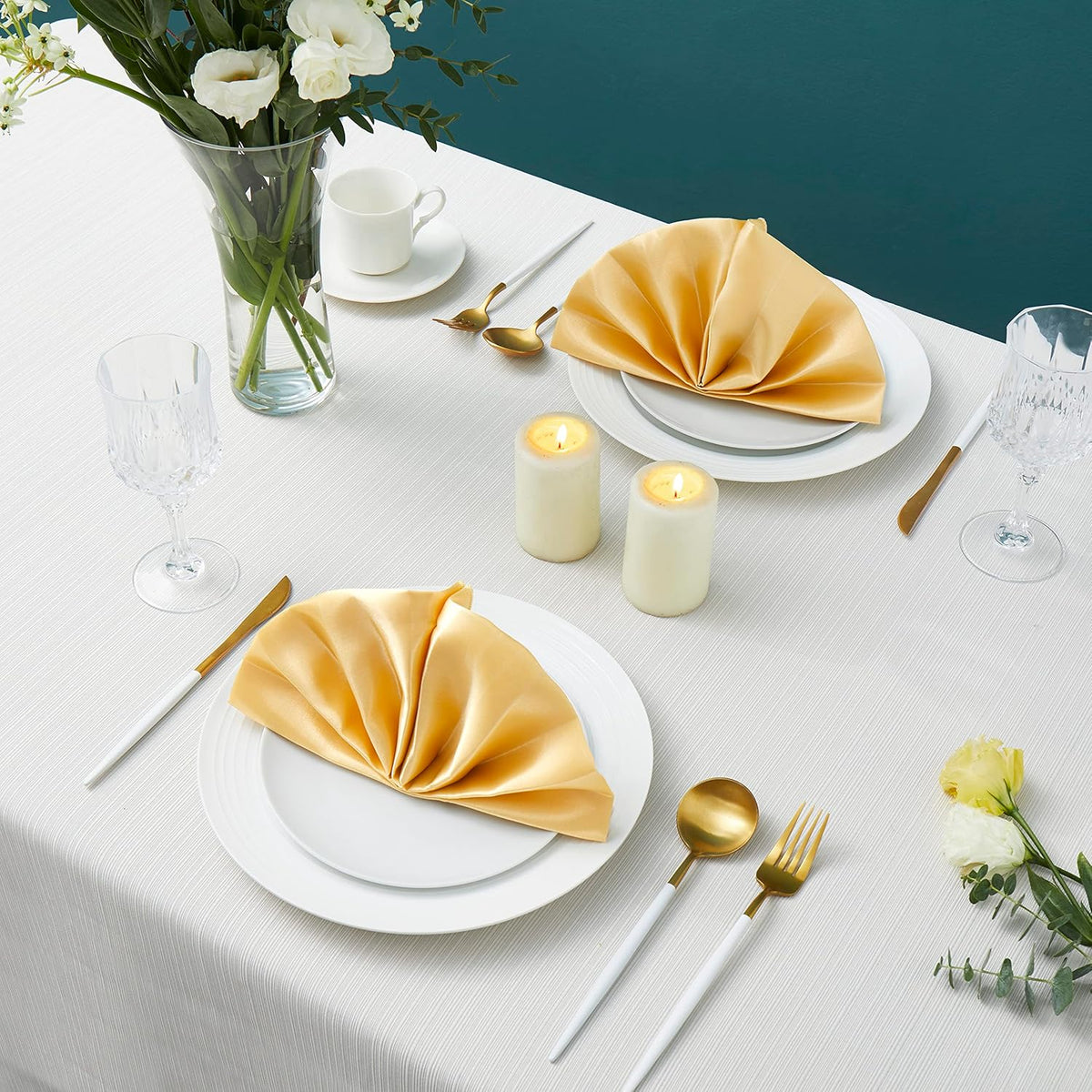 100 Pack Square Satin Dinner Napkins, 20x20 Inches Silky Soft Smooth Table Cloth Napkins for