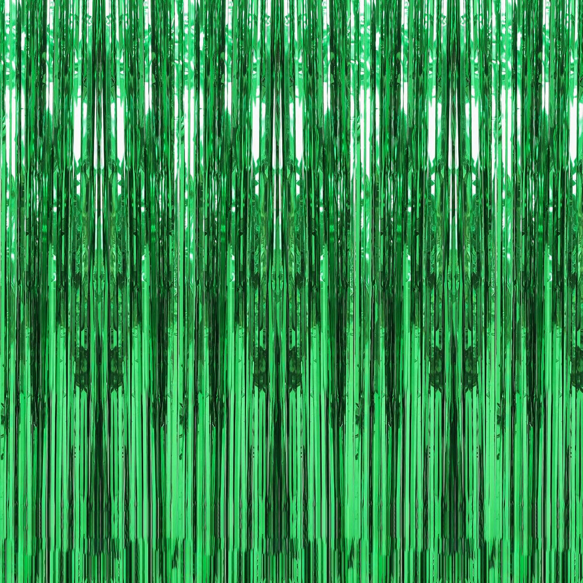 Crosize 7 Pack 3.3 x 9.9 ft Green Foil Fringe Curtains Party Decorations, Red Tinsel Curtain