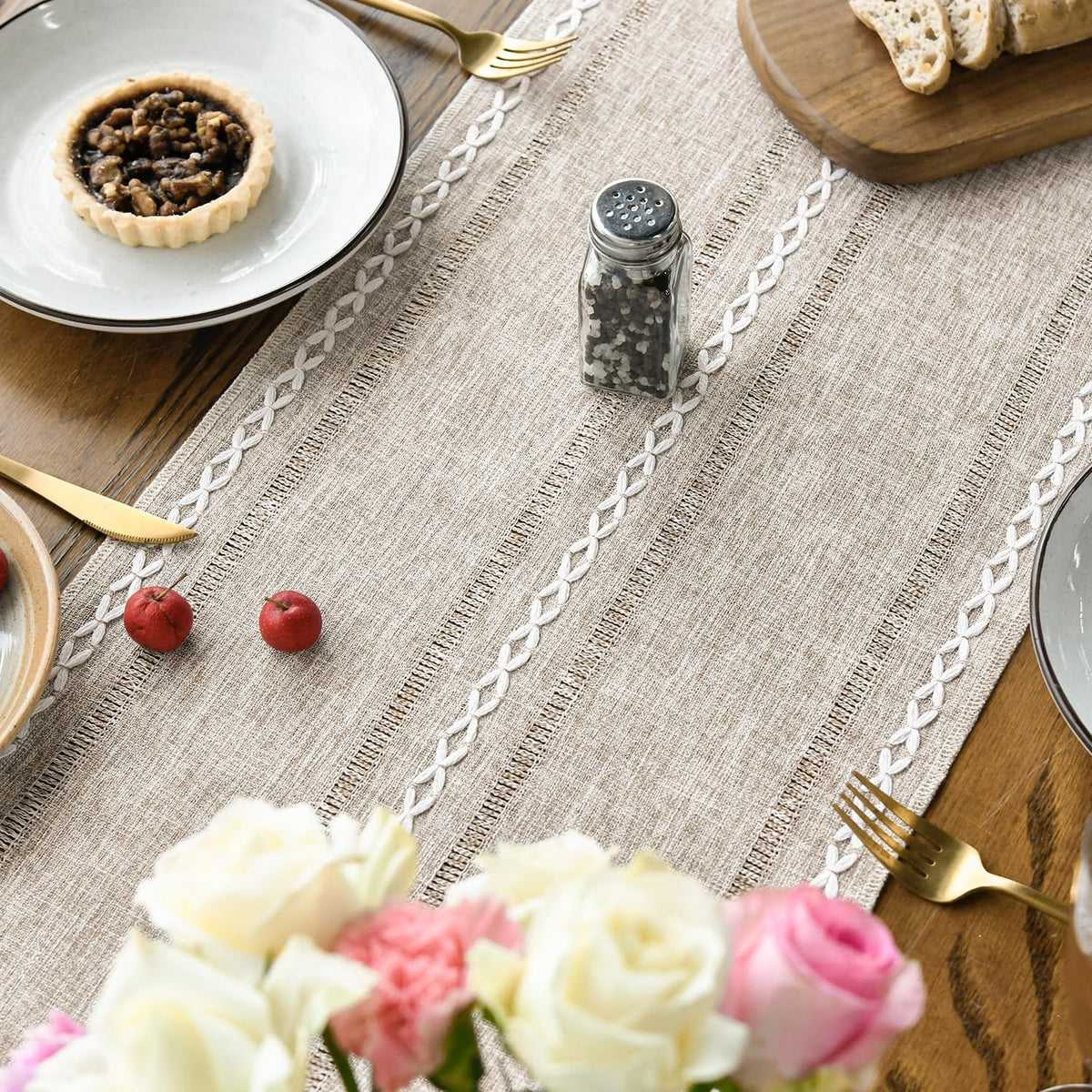 Artoid Mode Brown Rustic Cotton Linen Table Runner, Seasonal Embroidered Hollow Kitchen Dining