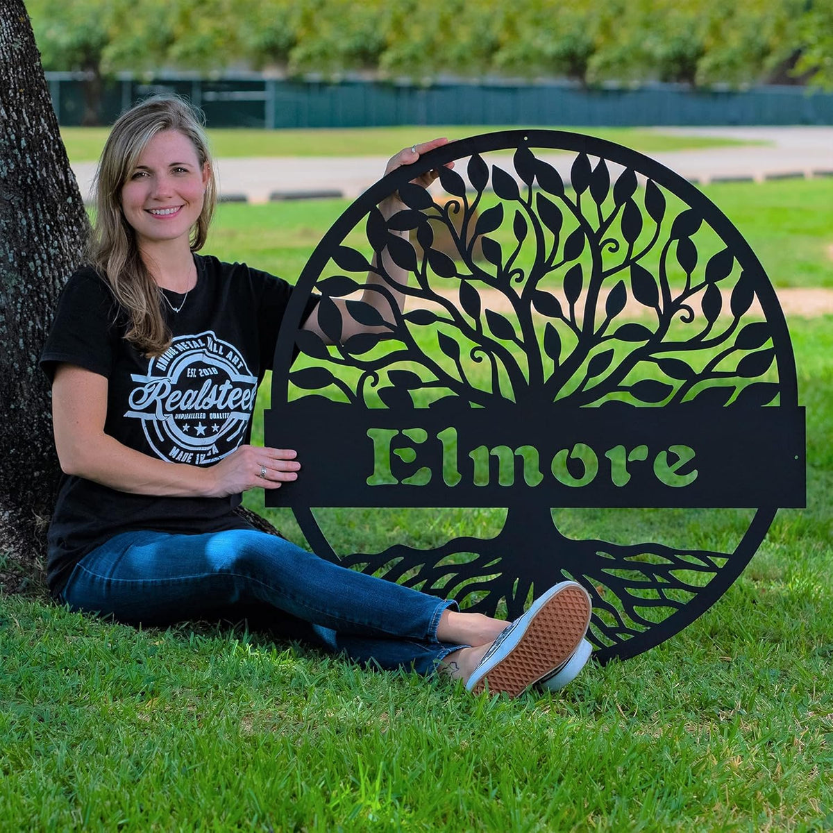 RealSteel Personalized Metal Wall Art - Custom Tree of Life Design with Family Name - Circular