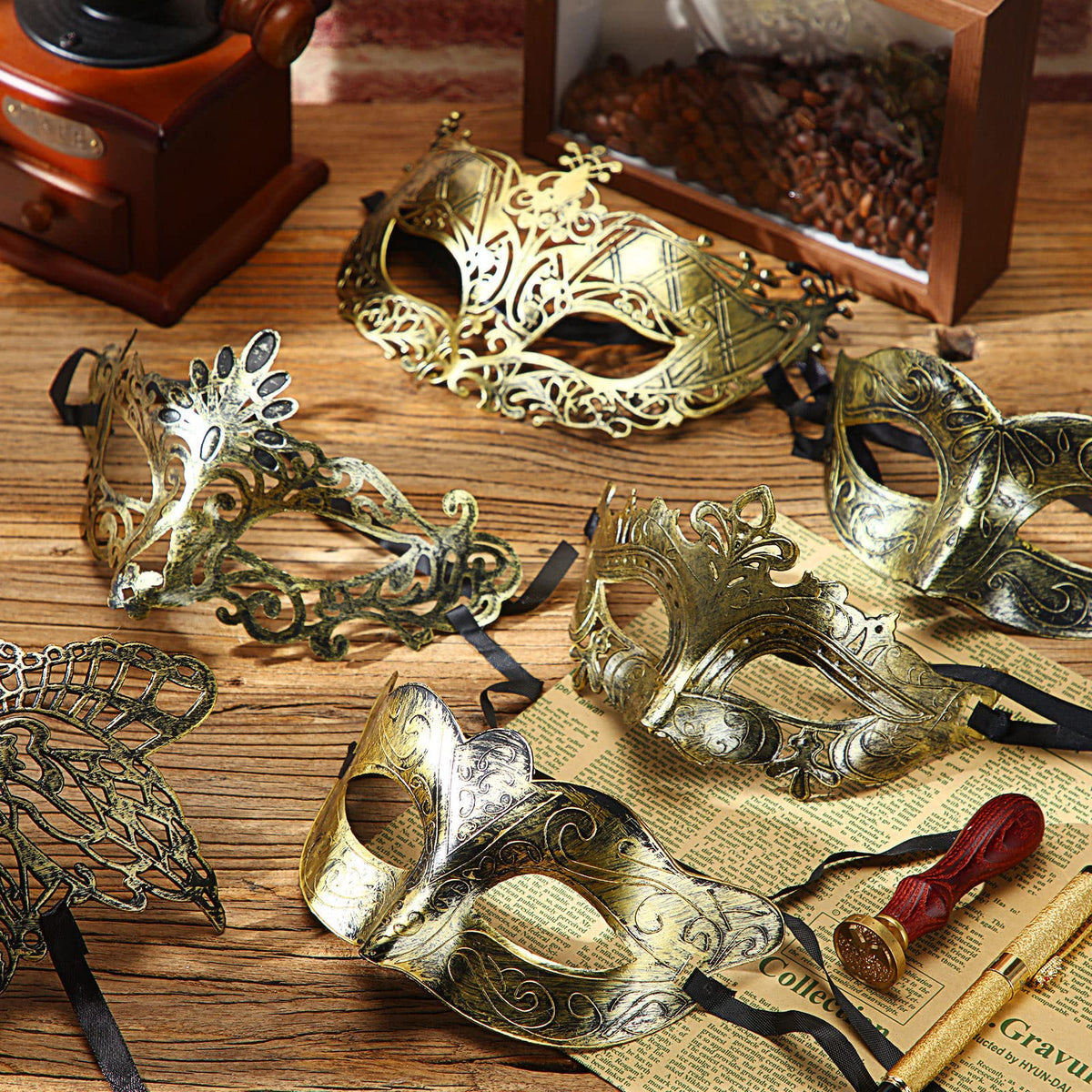 Yunsailing Masquerade Masks with Straps for Women Men,Gold