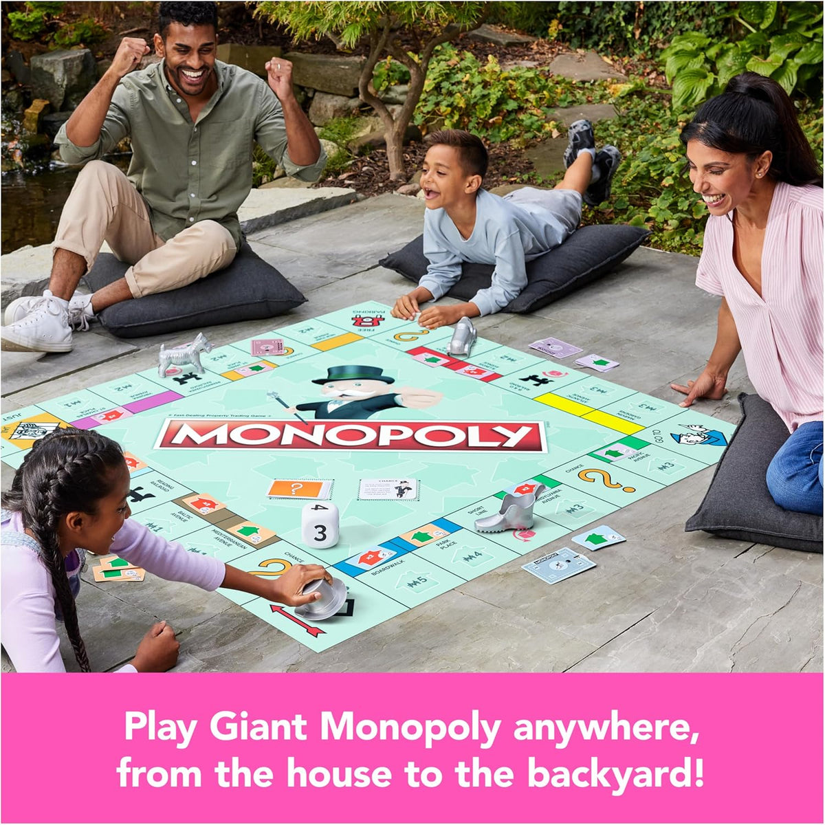 Spin Master Games, Monopoly Giant Edition, Classic Family Board Game for Indoor & Outdoor Play with