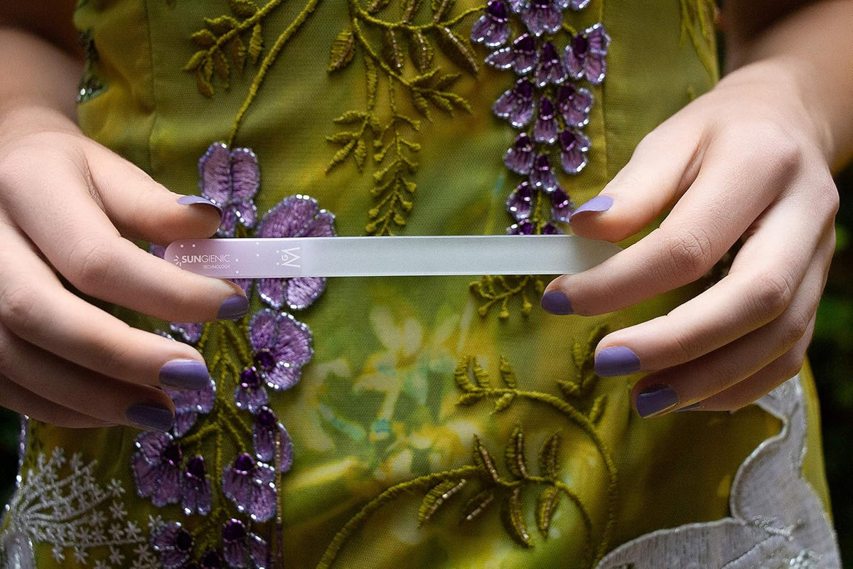 GERMANIKURE 2 Pc Glass Bundle - Crystal Glass Cuticle Stick & You are Amazing Nail File in Suede