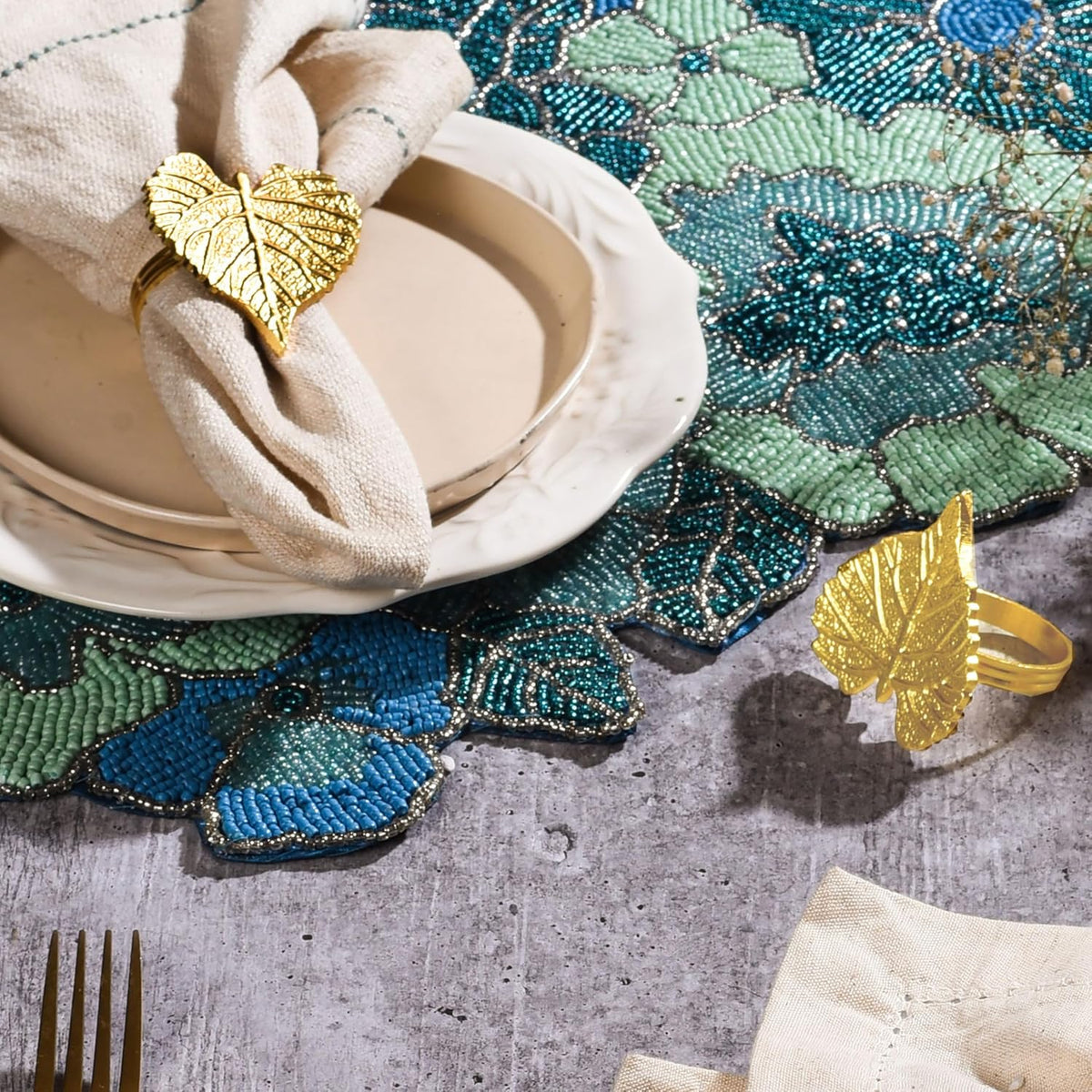 Elegant Handcrafted Leaf Napkin Rings - Set of 12 Premium Aluminum Holders for Dinner Parties