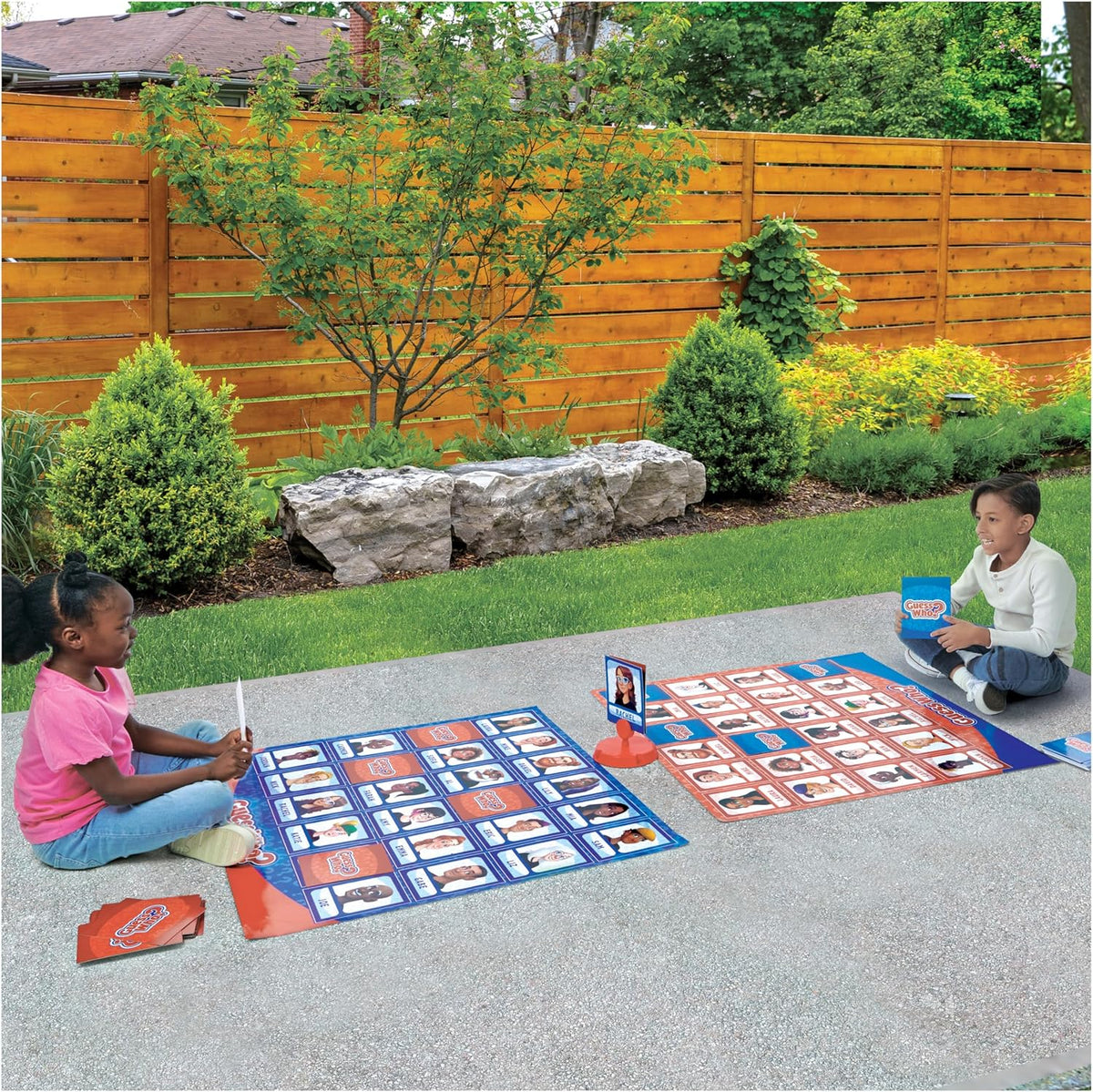 Spin Master Games, Guess Who? Giant Edition, Family Game for Indoor & Outdoor Fun with Big